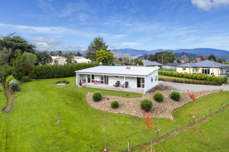 Photo of property in 3 Corbin Court, Ohau, Levin, 5570