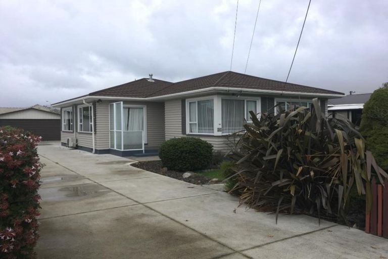 Photo of property in 58 Hargood Street, Woolston, Christchurch, 8062