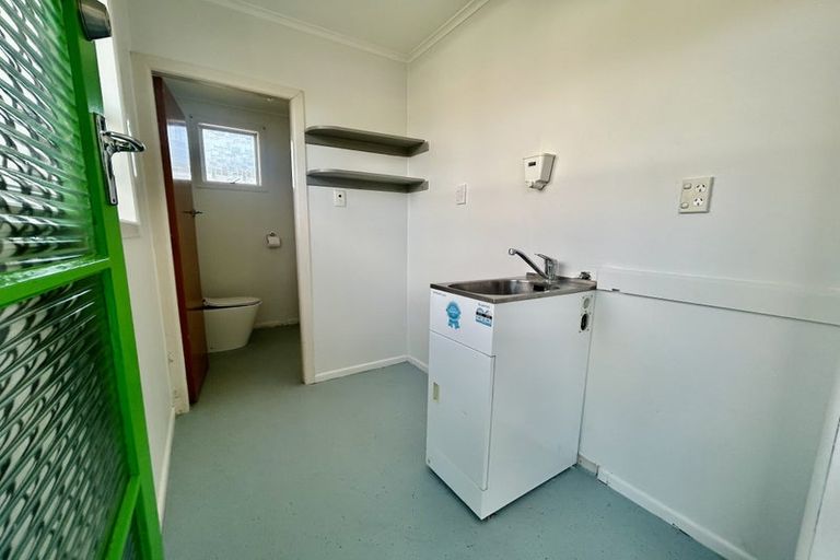 Photo of property in 41 Parrs Cross Road, Henderson, Auckland, 0612
