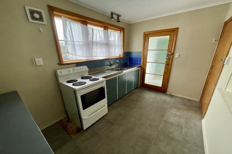 Photo of property in 33 Routley Crescent, Elderslea, Upper Hutt, 5018