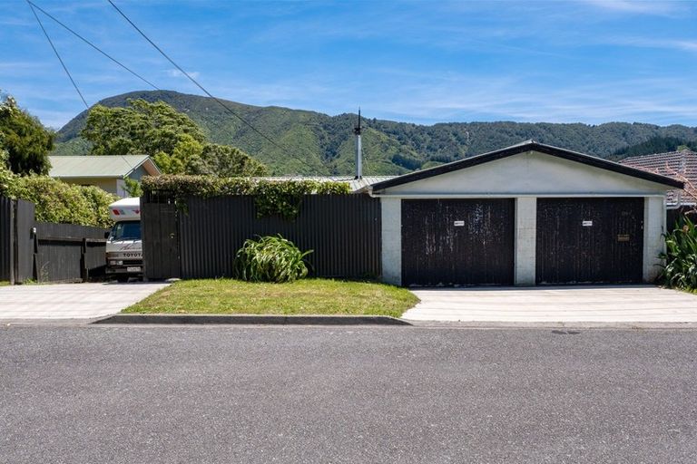 Photo of property in 109a Wellington Street, Picton, 7220