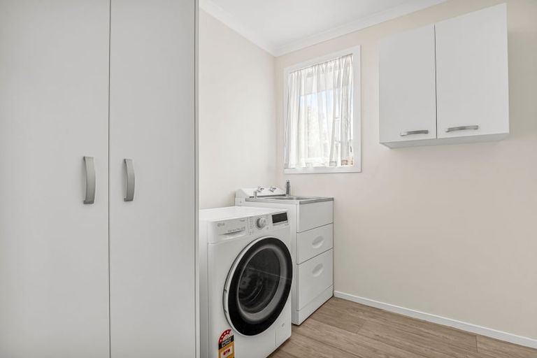 Photo of property in 21 Matipo Place, Edgecumbe, 3120