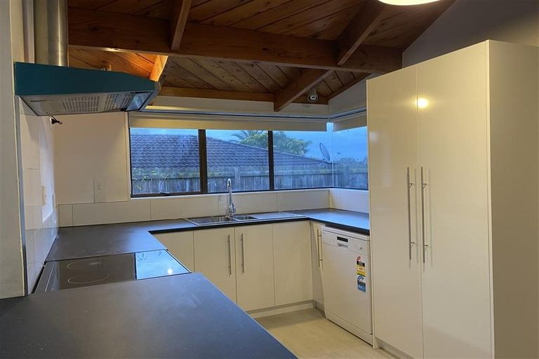 Photo of property in 2/111 Whitford Road, Somerville, Auckland, 2014