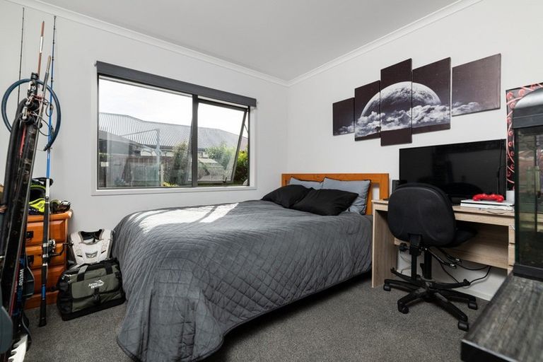 Photo of property in 130 Puhirake Crescent, Pyes Pa, Tauranga, 3112