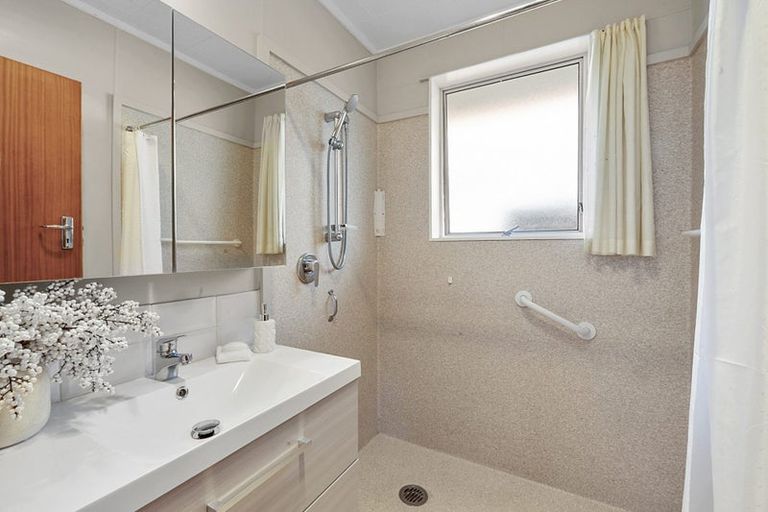 Photo of property in 3c Bideford Street, Brooklands, New Plymouth, 4310