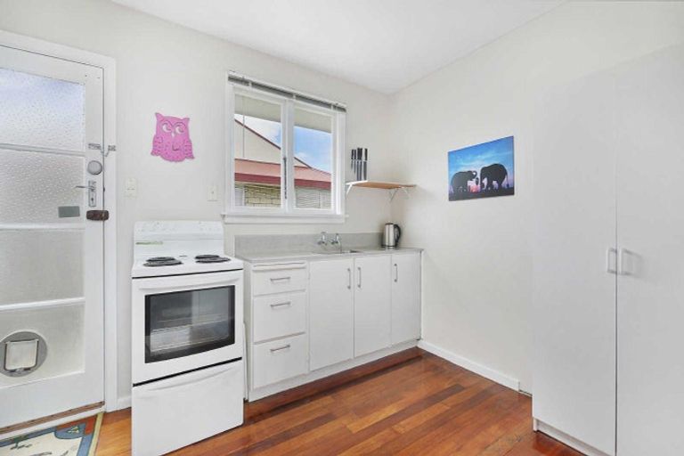 Photo of property in 4/5 Haast Street, Linwood, Christchurch, 8011