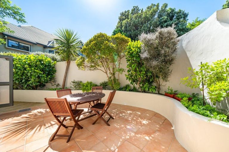 Photo of property in 36a Molyneux Close, Whitby, Porirua, 5024