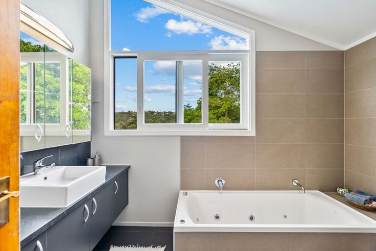 Photo of property in 155 Riverside Drive, Parahaki, Whangarei, 0112