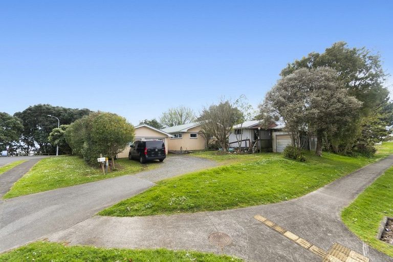 Photo of property in 37 Mcinnes Road, Weymouth, Auckland, 2103