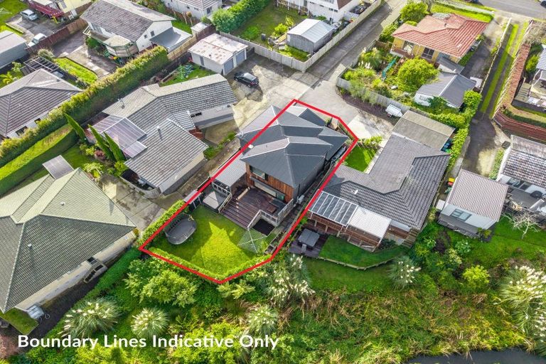 Photo of property in 25a Marvon Downs Avenue, Pakuranga Heights, Auckland, 2010