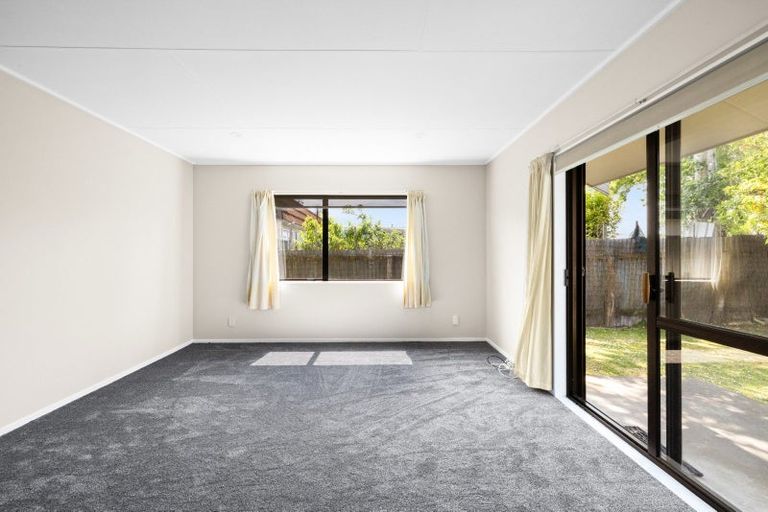 Photo of property in 2/1107 Saint Aubyn Street East, Parkvale, Hastings, 4122