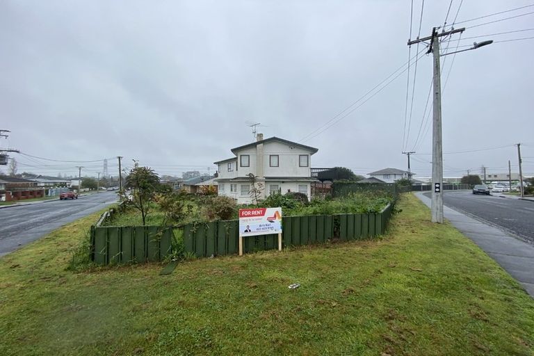 Photo of property in 1 Lansdown Avenue, Papatoetoe, Auckland, 2025
