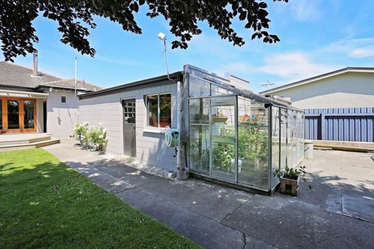 Photo of property in 12 Prince Street, Winton, 9720