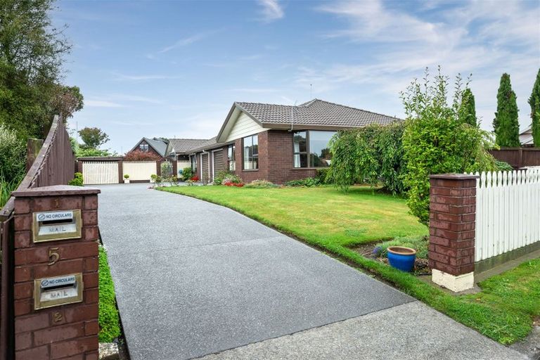 Photo of property in 1/5 Wynand Place, Sockburn, Christchurch, 8042