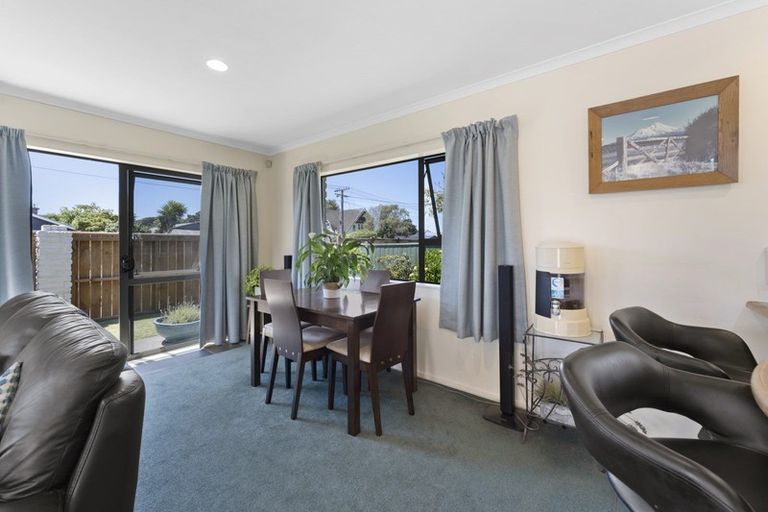 Photo of property in 79 Barrett Street, Westown, New Plymouth, 4310