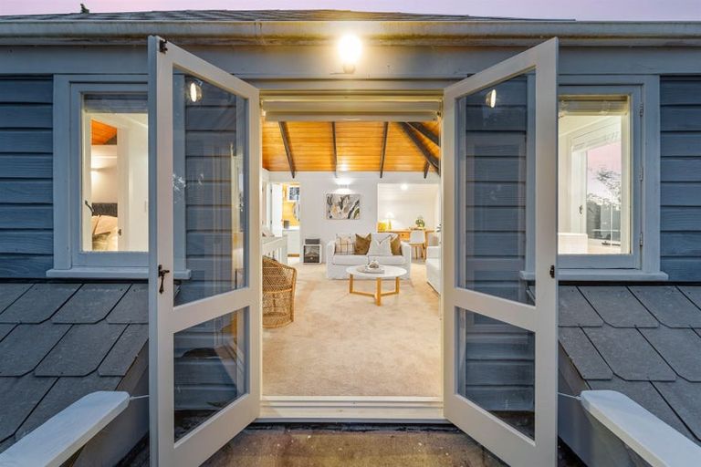 Photo of property in 2a Hauraki Road, Hauraki, Auckland, 0622