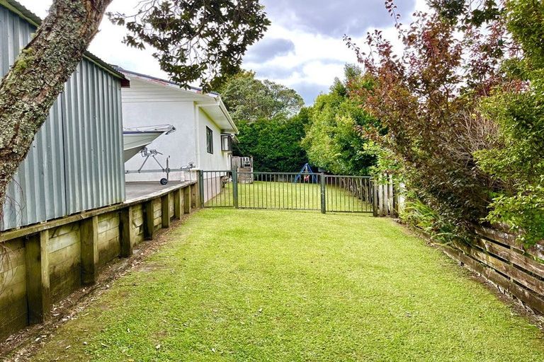 Photo of property in 473 Glenfield Road, Glenfield, Auckland, 0629