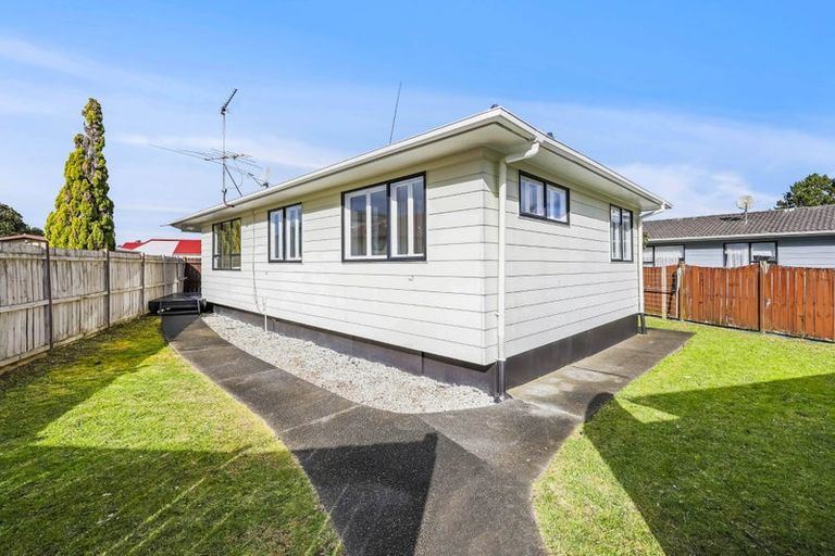 Photo of property in 9 Dianne Louise Drive, Half Moon Bay, Auckland, 2012