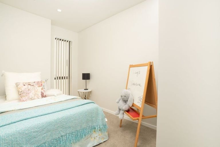 Photo of property in 21 Huri Street, Mangere Bridge, Auckland, 2022