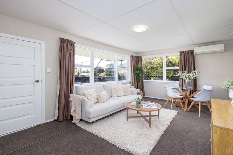 Photo of property in 2/30 Hillsborough Terrace, Hillsborough, Christchurch, 8022