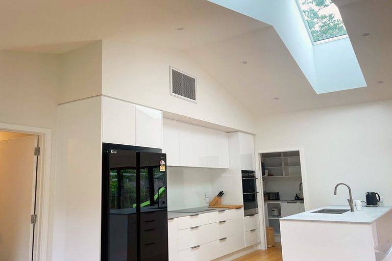 Photo of property in 242 Memorial Avenue, Burnside, Christchurch, 8053