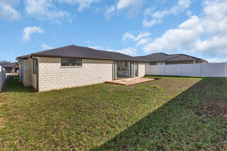Photo of property in 31 Kapiakauri Road, One Tree Point, 0118