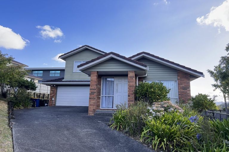 Photo of property in 9 Canyon Drive, Oteha, Auckland, 0632