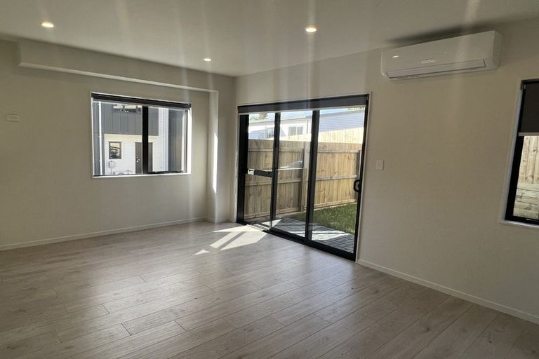 Photo of property in 5/39 Renata Crescent, Te Atatu Peninsula, Auckland, 0610