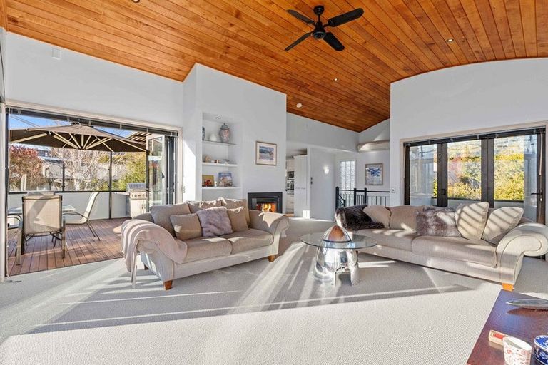 Photo of property in 8 Penrith Park Drive, Wanaka, 9305