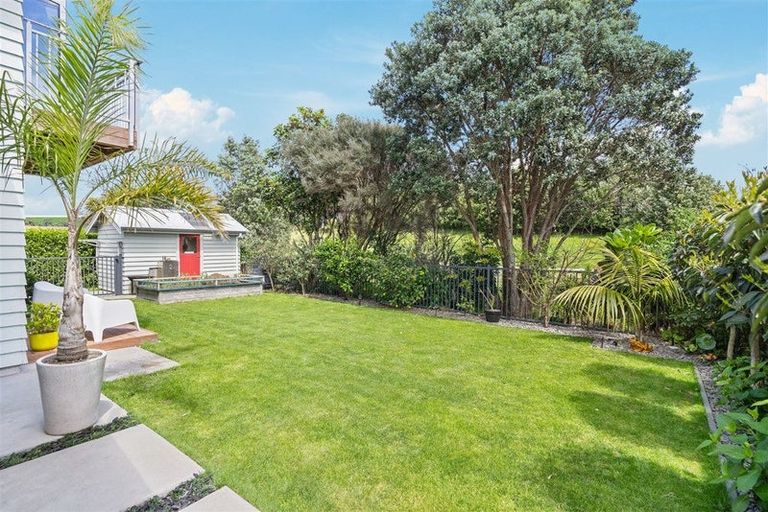 Photo of property in 7 Ian Place, Waihi Beach, 3611