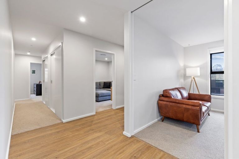 Photo of property in 68 Freedom Drive, Kelvin Grove, Palmerston North, 4414