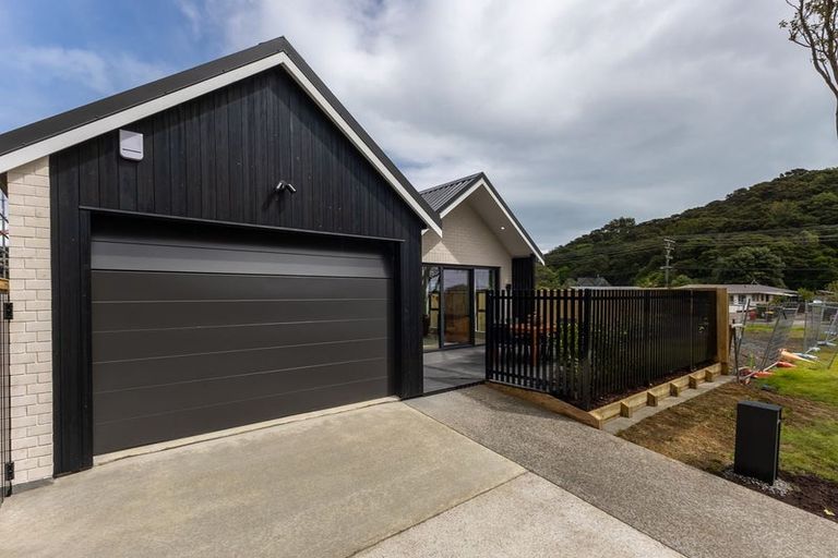 Photo of property in 26-28 Ruahine Street, Paraparaumu, 5032