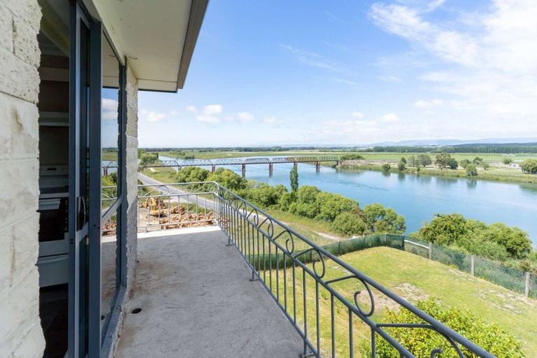 Photo of property in 15 Saint Andrew Place, Balclutha, 9230