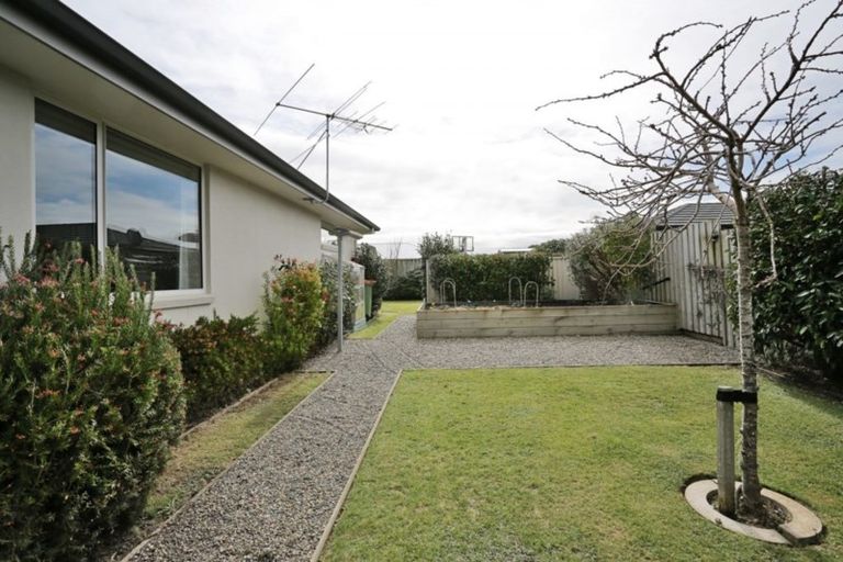 Photo of property in 10 Northside Drive, Waikiwi, Invercargill, 9810