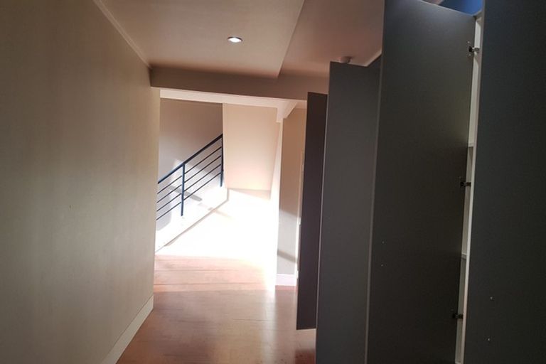 Photo of property in 13 Bruce Road, Glenfield, Auckland, 0629