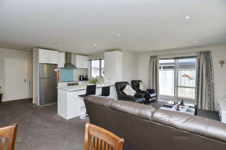 Photo of property in 3/78 Marshland Road, Shirley, Christchurch, 8061