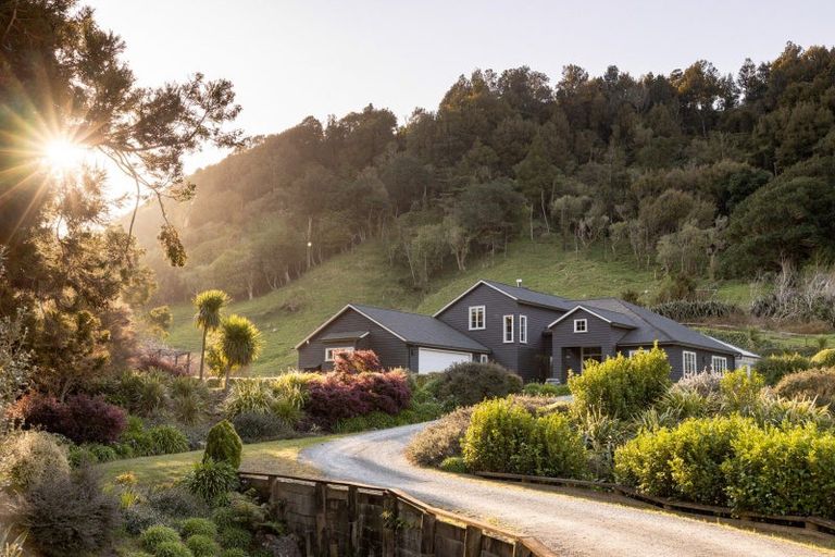 Photo of property in 115 Ngatitangata Road, Waihi, 3681