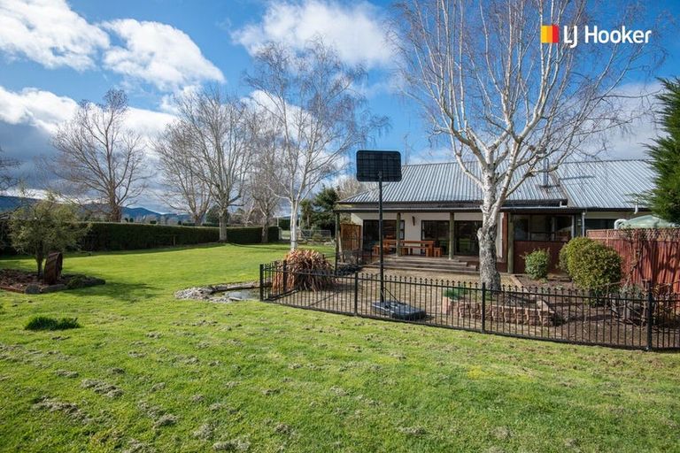 Photo of property in 219 Outram-mosgiel Road, Mosgiel, Outram, 9073