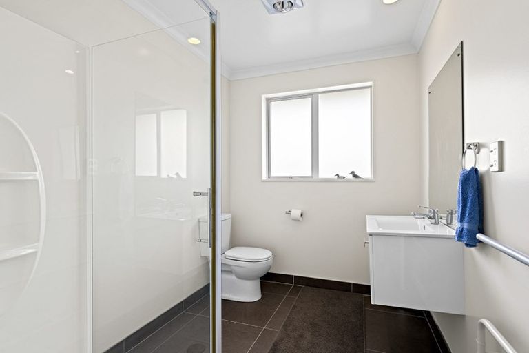 Photo of property in 15 Kawau View Road, Snells Beach, 0920