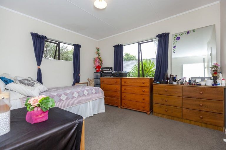 Photo of property in 76 Langdale Avenue, Paraparaumu, 5032