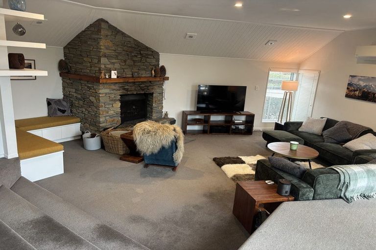 Photo of property in 15 Rowan Court, Wanaka, 9305