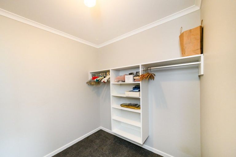 Photo of property in 31 Briarwood Road, Kelvin Grove, Palmerston North, 4470