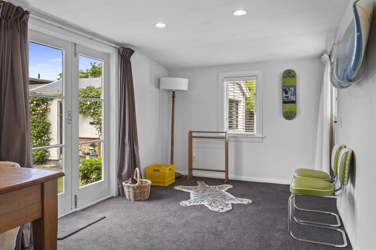 Photo of property in 134 Hamilton Avenue, Ilam, Christchurch, 8041