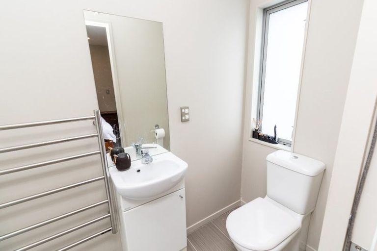 Photo of property in 1/18 Montgomery Avenue, Karori, Wellington, 6012