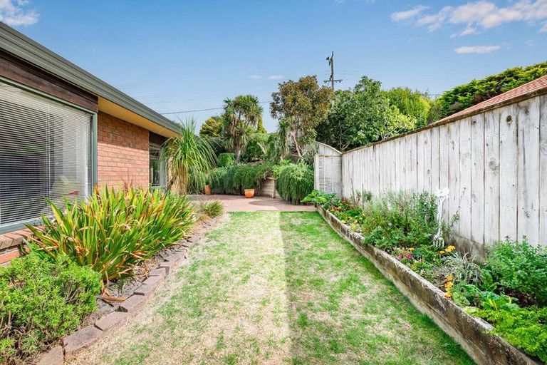 Photo of property in 18 Lorna Irene Drive, Raumati South, Paraparaumu, 5032