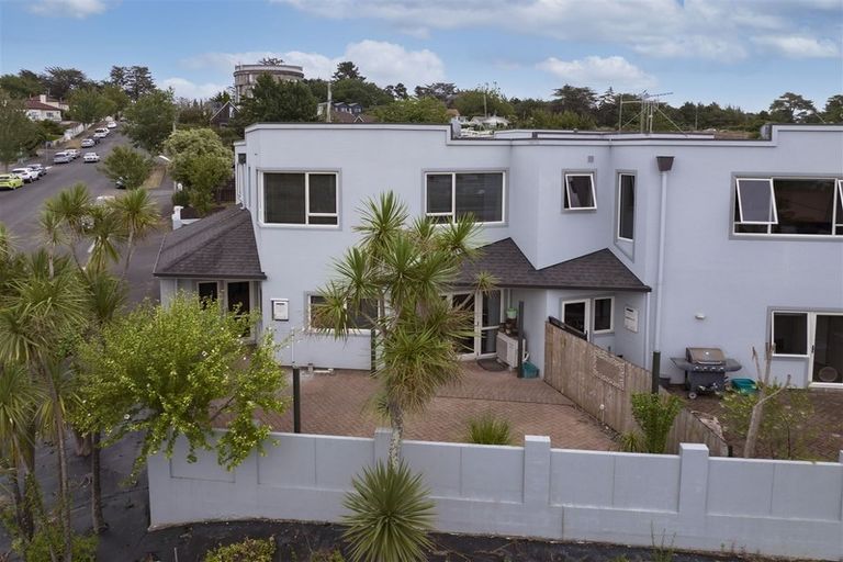 Photo of property in 4/112 Clarence Street, Hamilton Lake, Hamilton, 3204