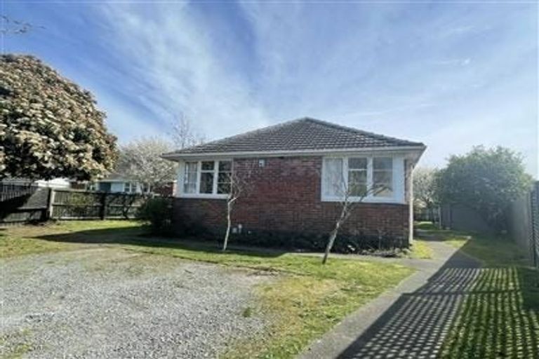 Photo of property in 13 Hillary Crescent, Upper Riccarton, Christchurch, 8041