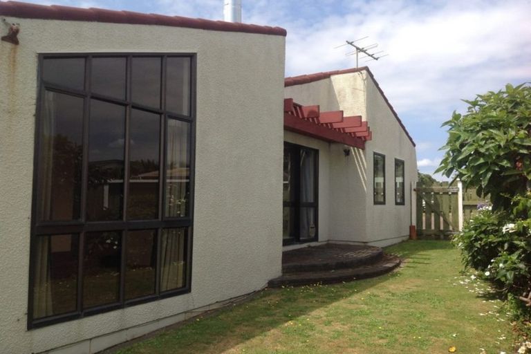 Photo of property in 25 Motukari Place, Onaero, Waitara, 4383