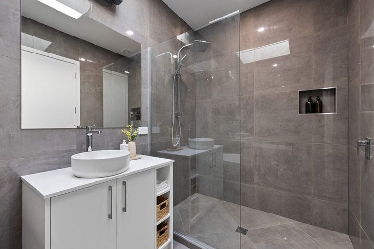 Photo of property in 10a Silvester Street, Woolston, Christchurch, 8023