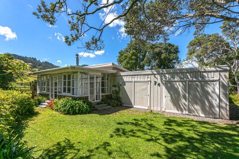 Photo of property in 74 Carey Road, Port Charles, Coromandel, 3584